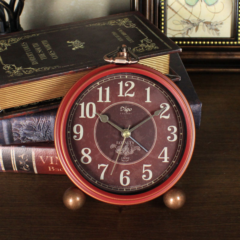 Factory Direct Sales Of New Retro Electronic Alarm Clock Red Creative Clock Ornaments Amazon Best Selling Hot Style Clock
